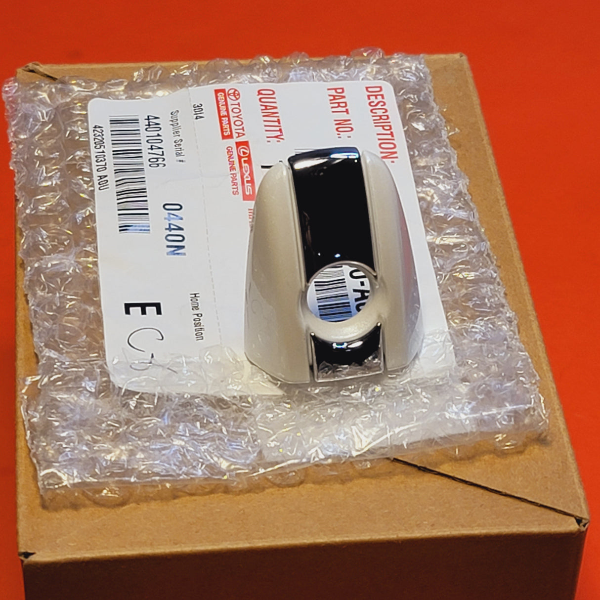 New | Avalon | Door Handle Cap | 2013-2018 | Blizzard Pearl | OEM | Toyota.