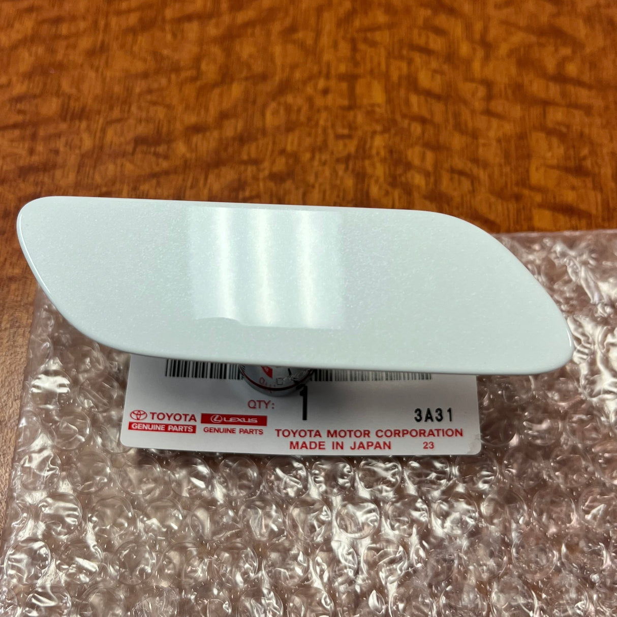 2015-2018 LX570 | Blanco Perla | OEM faro/cubierta/tapa del lavafaros | lexus