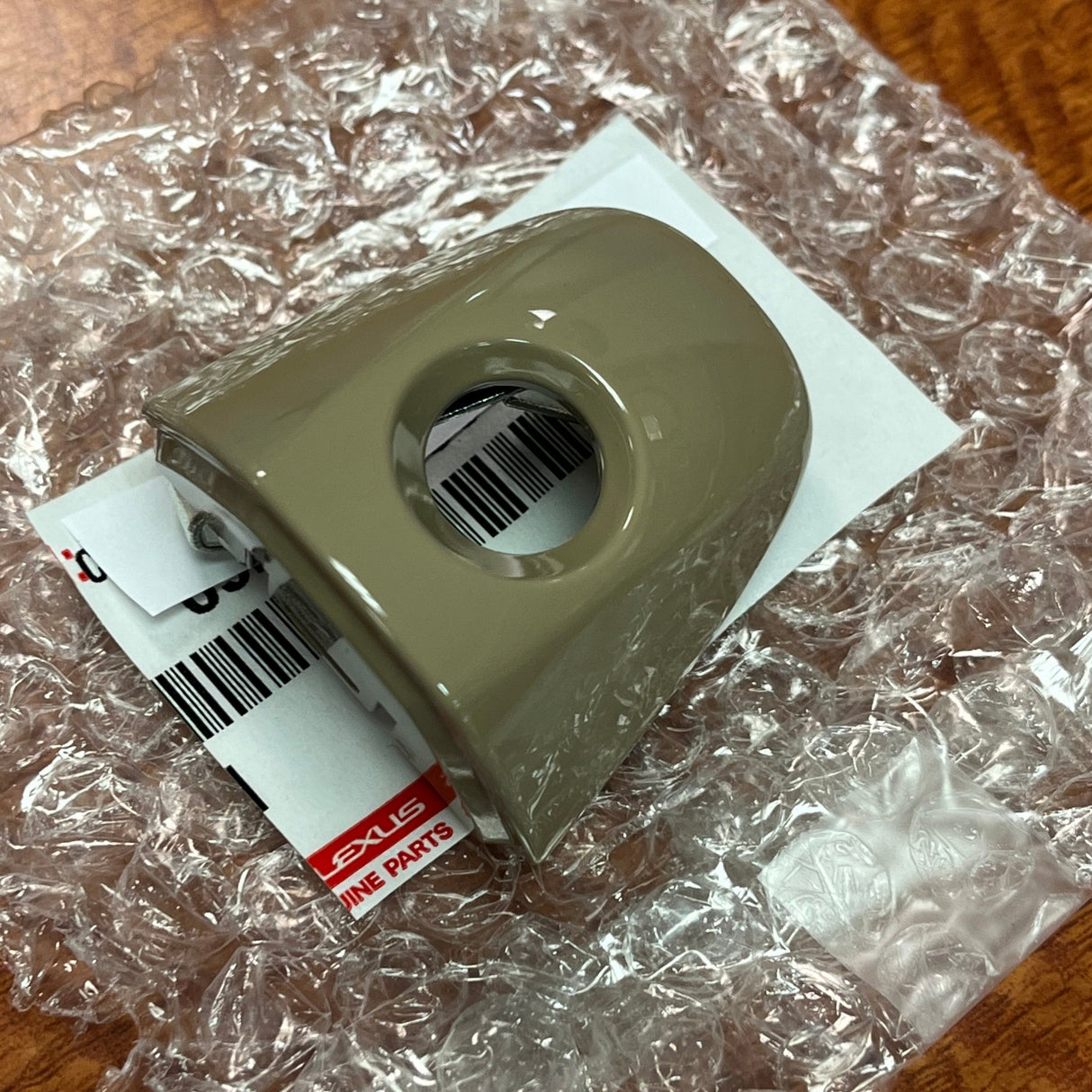 Tacoma 2016-2020| Arenas movedizas | Cubierta para llave de puerta delantera del lado del conductor OEM | toyota