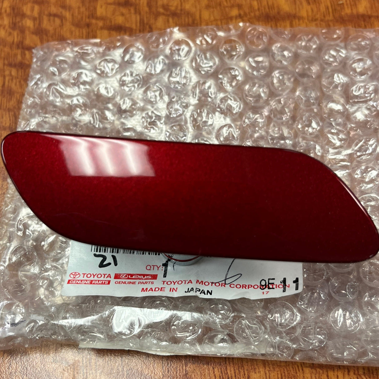 2020-2022 LS500&Ls500h | Matador Red Mica | OEM Headlight/Headlamp Washer Cover/Cap | Lexus